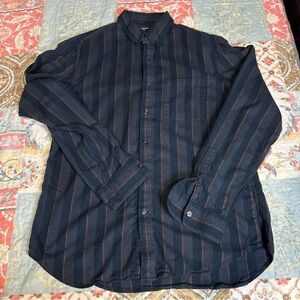 Club Monaco Navy and Burgundy Striped Button Down Shirt 100% Cotton Casual M